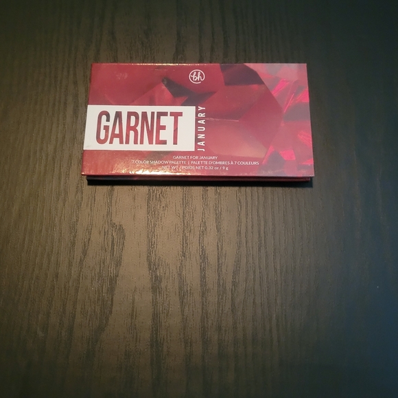 BH Cosmetics birthstone January is Garnet pallette - Picture 2 of 2